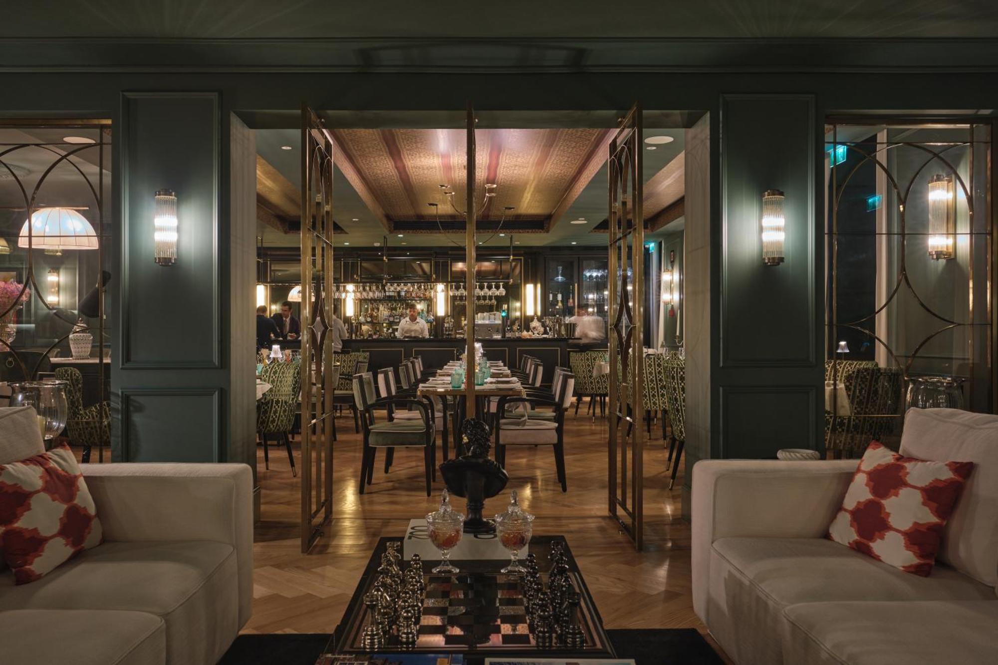 Ga Palace Hotel & Spa, A Xixth-Century Villa Porto Exterior photo The bar at the Mandarin Oriental, London